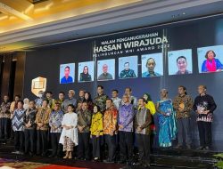 Menlu RI Berikan Penghargaan Hassan Wirajuda Pelindungan Award 2022