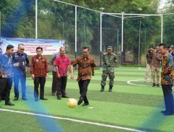 PJ Sekretaris Daerah Kabupaten Banyuasin Resmikan Lapangan Futsal Balitbun Sekaligus Serah Terima Bantuan Bedah Rumah