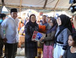 Gubernur HD Tinjau dan Berikan Bantuan Pada Korban Banjir di OKU